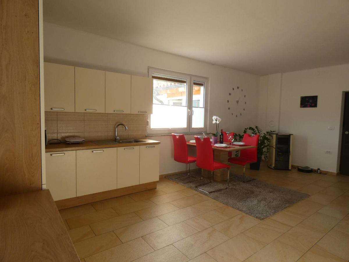 Apartment & Olive Oil Valuma Capodistria Esterno foto