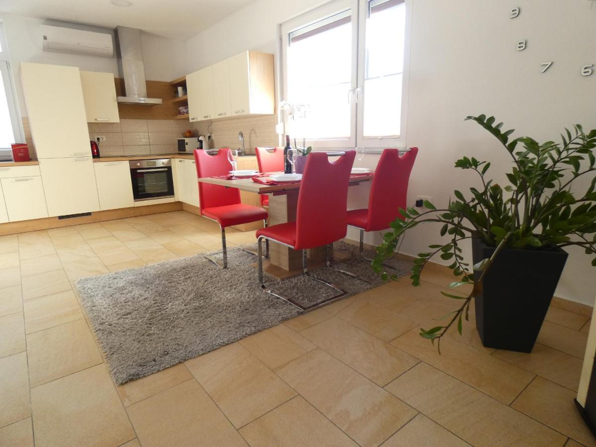 Apartment & Olive Oil Valuma Capodistria Esterno foto